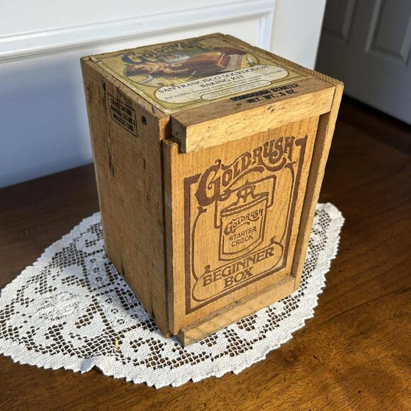 Gold Rush San Francisco Sourdough Starter Stoneware Crock Beginner Box - Picture 2 of 10